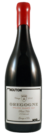 Maison Noir Oregogne Pinot Noir - Bottle